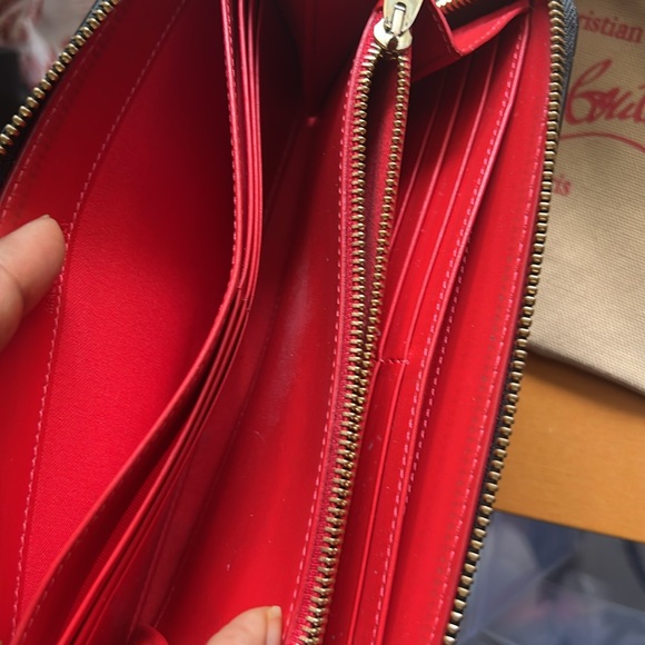 Christian Louboutin Panettone Spike Leather Zippy Around Wallet retails $750 - Picture 10 of 16